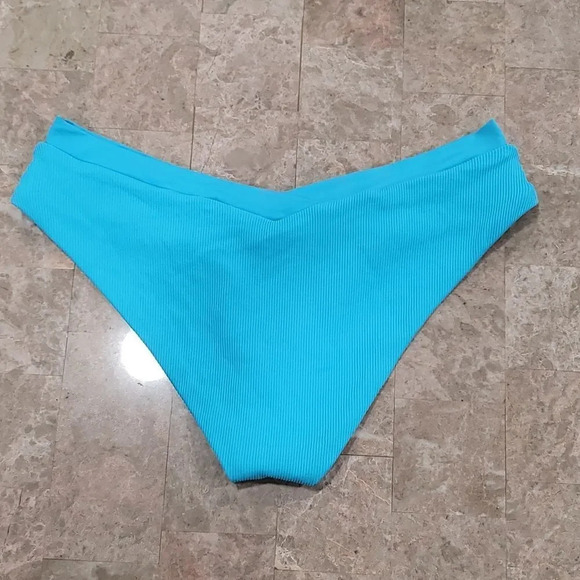 L*space Ribbed Pratt Swim Bottom - Picture 7 of 7